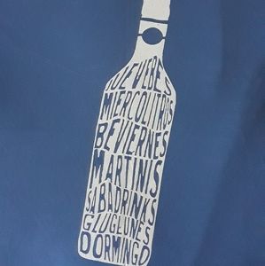 Blue Graphic T shirt V neck Size XL